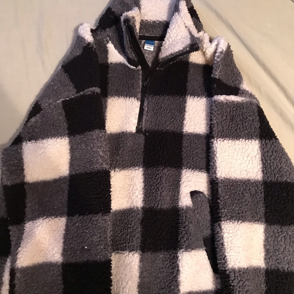 Fleece Oversized Pullover - Picture 2 of 3